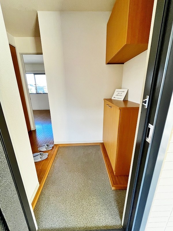 リヴアヴェニール　Ａ棟 玄関