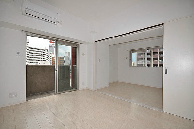 ERIOS COURT中津口(エリオスコート中津口)  リビング