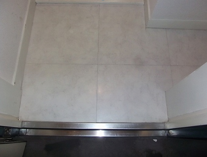 パーソネージュ氷川台 玄関