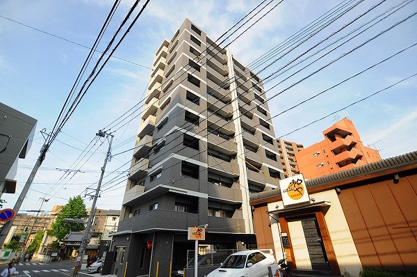 ミーナ原町 201号室 外観