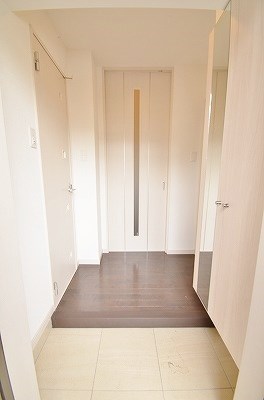ミーナ原町 玄関