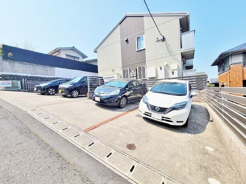 エスポワール泉台 駐車場