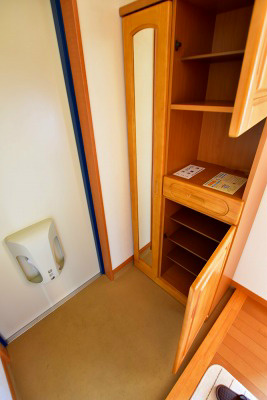 グッドシティ下富野 玄関