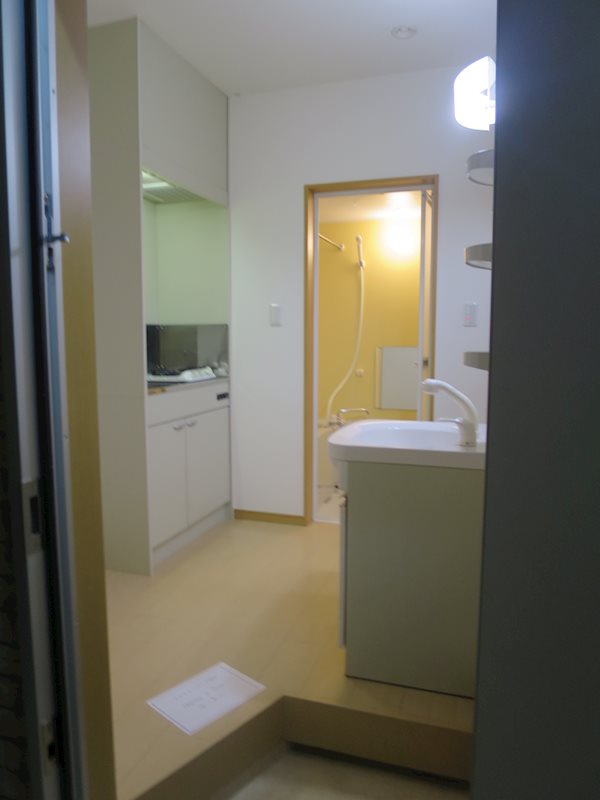 キャメル草加氷川町 リビング