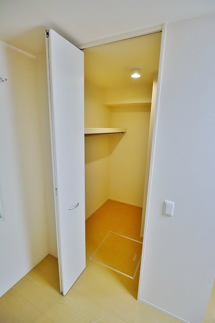 セピアコート住吉東 収納