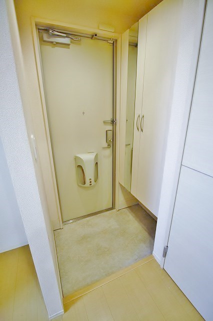 セピアコート住吉東 玄関