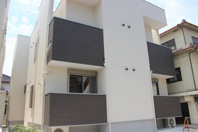 Grandtic SUBARU 外観