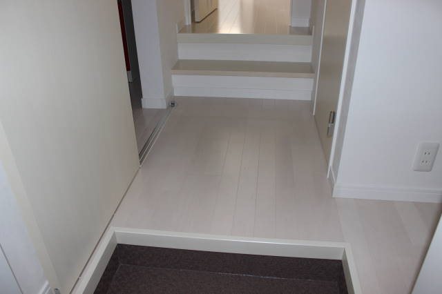 Grandtic SUBARU 玄関