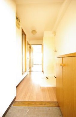 プレアール明和町 玄関