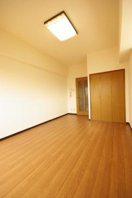 プレアール明和町 リビング