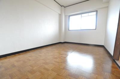 光田ビル ベッドルーム