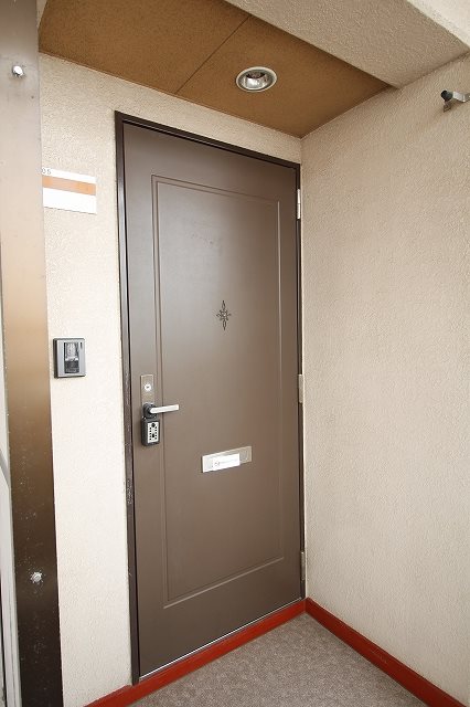 ルミエール上尾 玄関