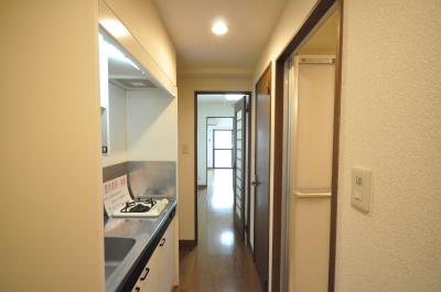 ヴァリーゴールド足立 玄関