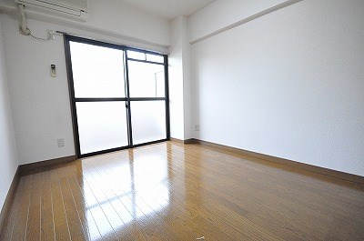 ヴァリーゴールド足立 ベッドルーム