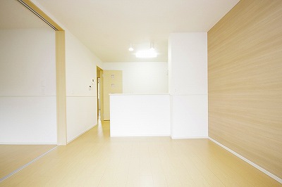 ルシアンサキタ リビング