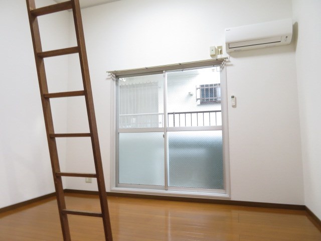 ヴィラ松庵B棟 ベッドルーム