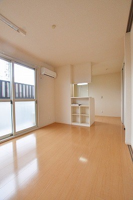 プラスラミチエ朽網 リビング