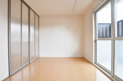 プラスラミチエ朽網 ベッドルーム