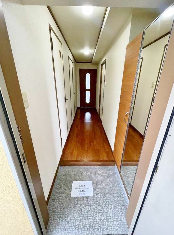 北方ハヤシビル 玄関