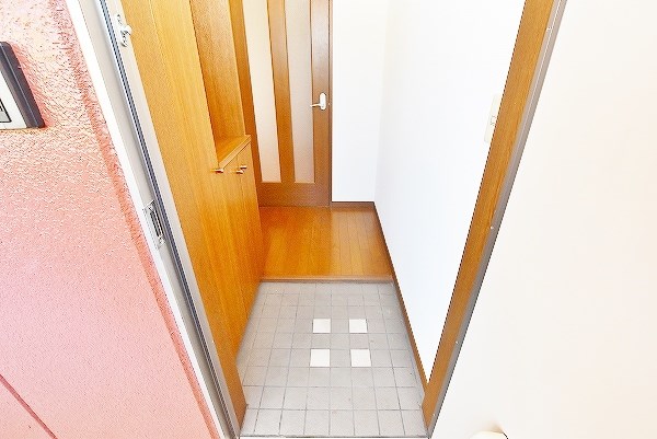 エトワールＨＡＮＤＡ壱番館  玄関