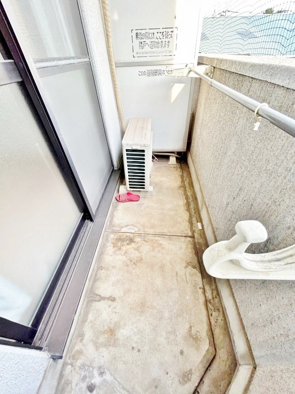 ロイヤルアネックス  ベランダ