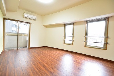 ウィークスＭ-ｏｎｅ ベッドルーム