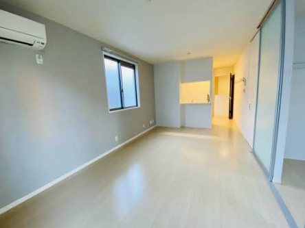 メゾン・ド・ダディ リビング