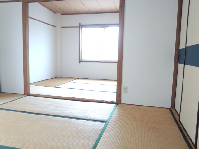 末広マンション ベッドルーム