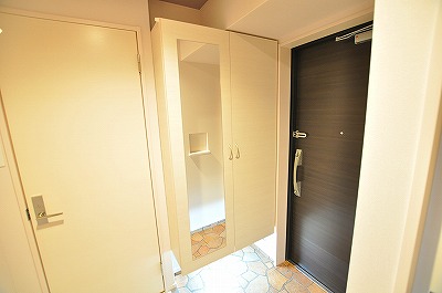 リブラブライト 玄関