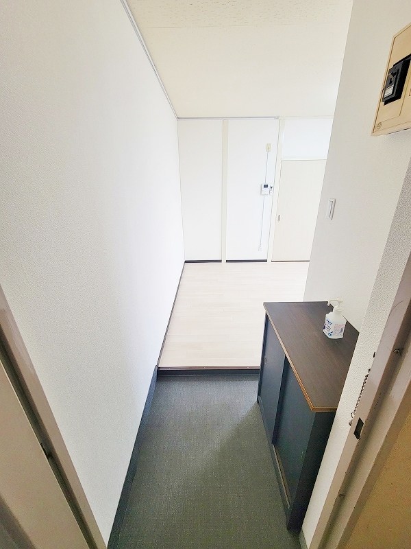 マキシム貴船 玄関