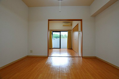 アヴィニール№５ ベッドルーム