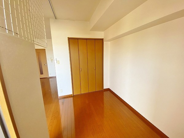 オリオンビル ベッドルーム