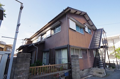 サウスタアパート 201号室 外観