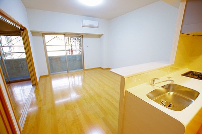 フォーストリングス竪町 リビング