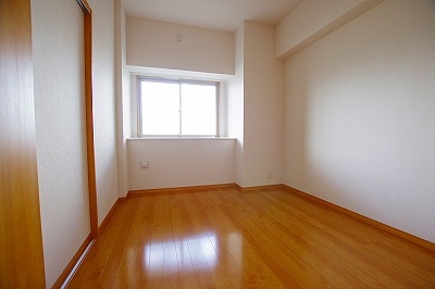 フォーストリングス竪町 ベッドルーム