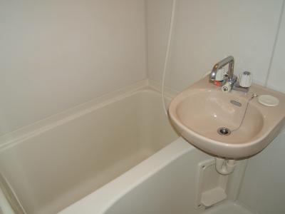 ロイヤルアベニュー 風呂画像