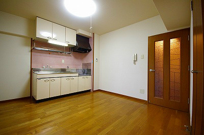 小文字幹線ビル リビング