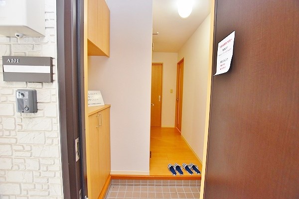 シャーメゾン朽網Ⅱ　Ａ棟 玄関