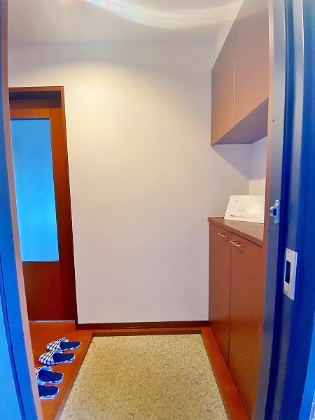 アコールＩ 玄関