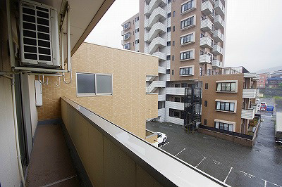 ガウディー ベランダ