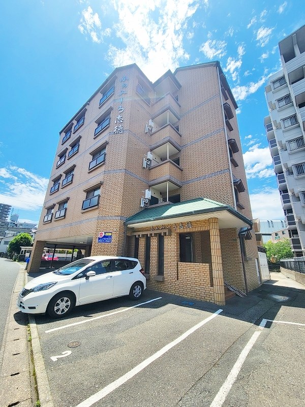 ふぁみーる志徳 202号室 外観