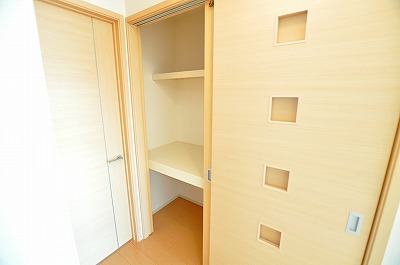 ラインハイム足立山Ｂ その他5