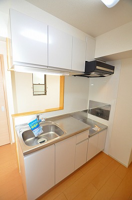 ラインハイム足立山Ｂ キッチン
