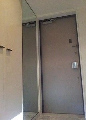豊島区目白5丁目楽器可分譲マンション 玄関