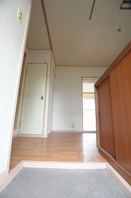 コーポかず井堀 玄関