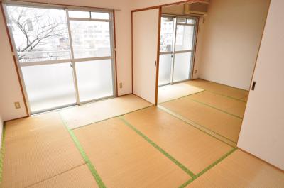 シャトレ安部山 ベッドルーム