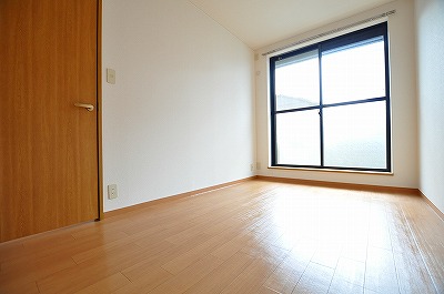 長浜ハイツ ベッドルーム