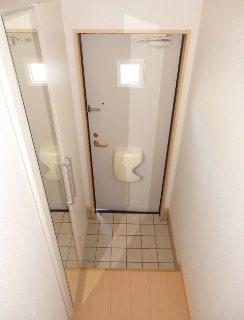 ラピスラズリ 玄関