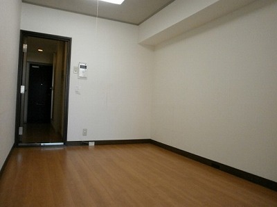 豊島区池袋4丁目楽器可(防音・24時間演奏・グランドピアノ・弦・管楽器・声楽)マンション リビング