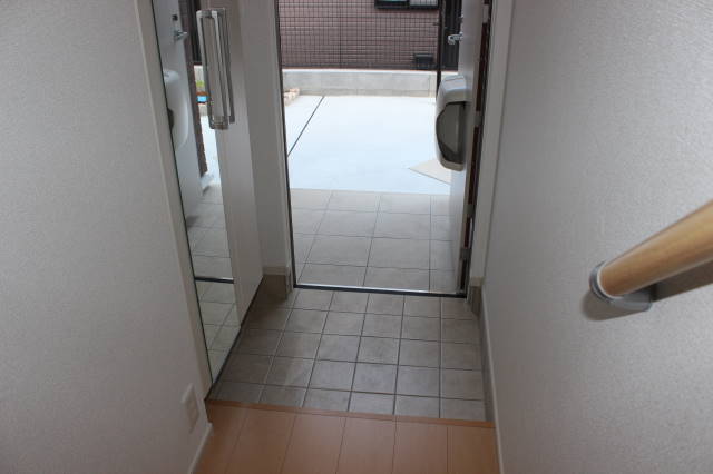 Merci壱番館 玄関